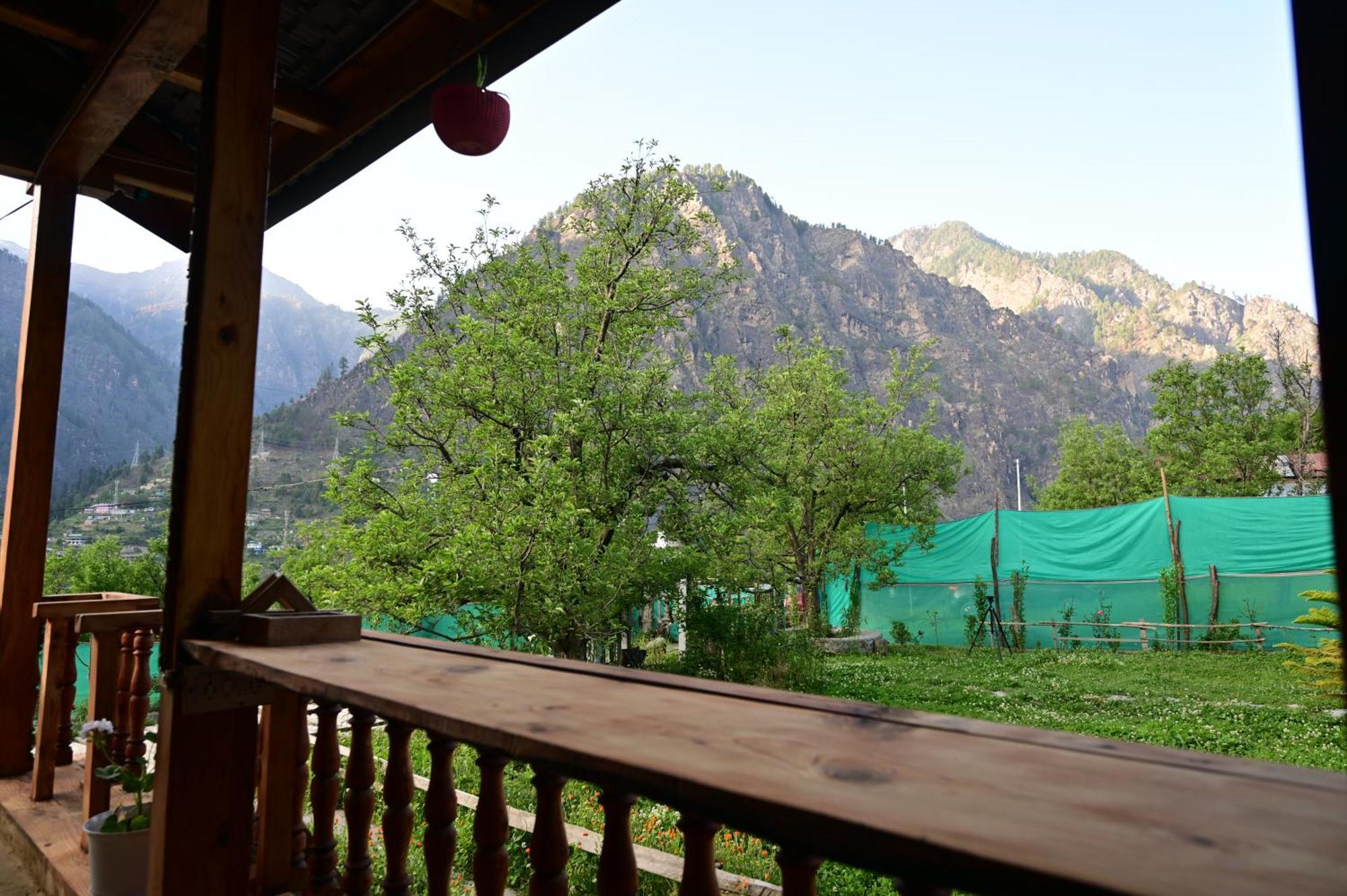 Himalayan Mud Resort Kasol Eksteriør billede