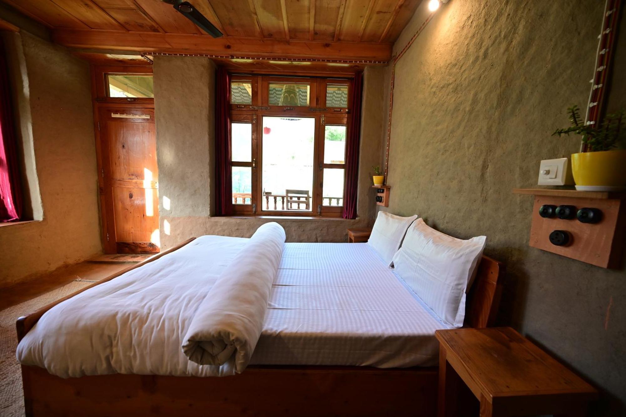 Himalayan Mud Resort Kasol Eksteriør billede
