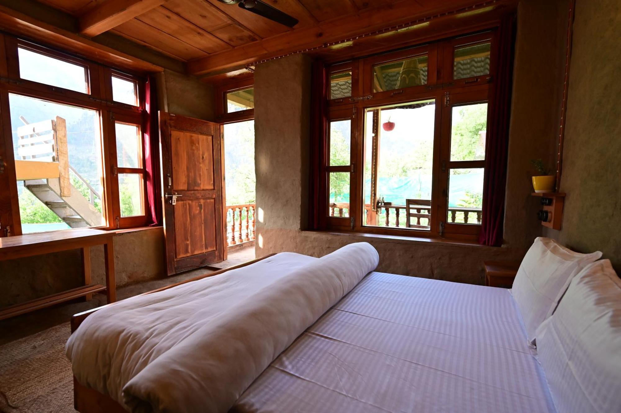 Himalayan Mud Resort Kasol Eksteriør billede