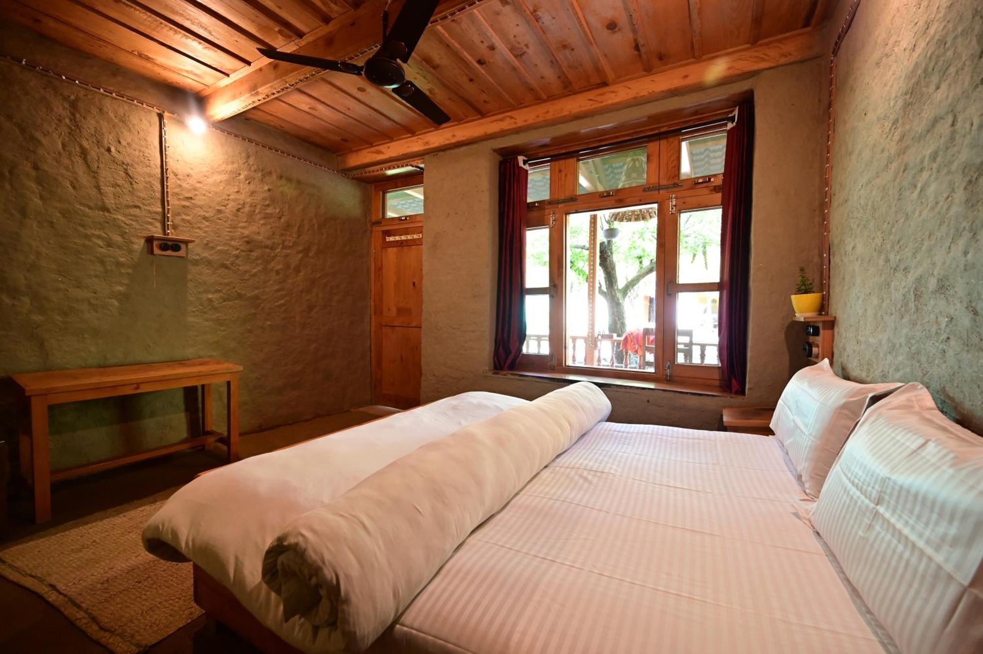 Himalayan Mud Resort Kasol Eksteriør billede