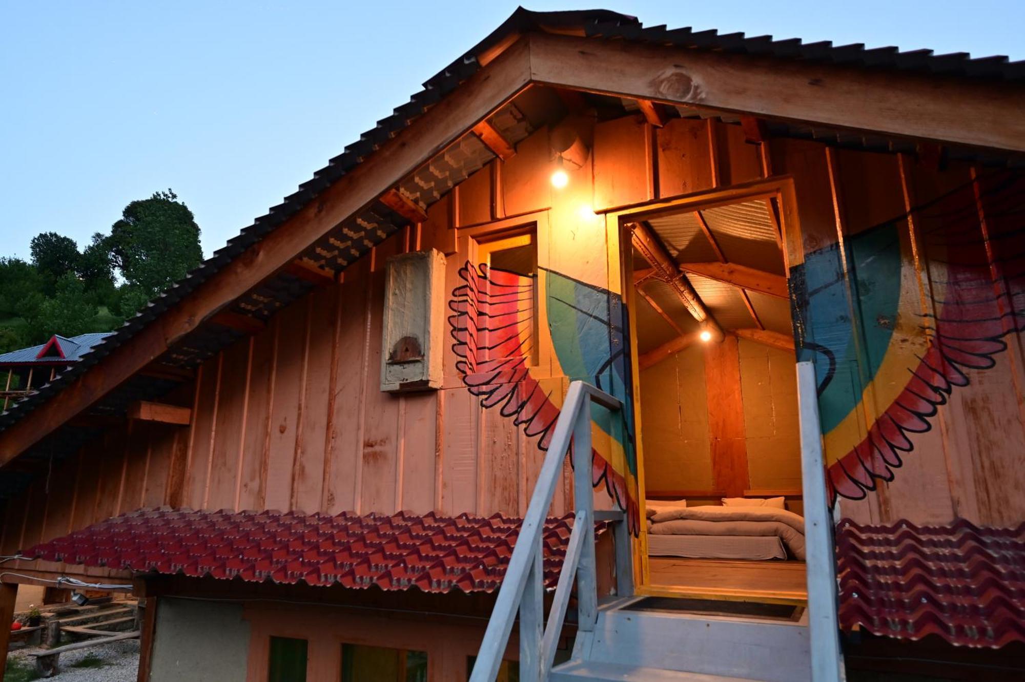 Himalayan Mud Resort Kasol Eksteriør billede